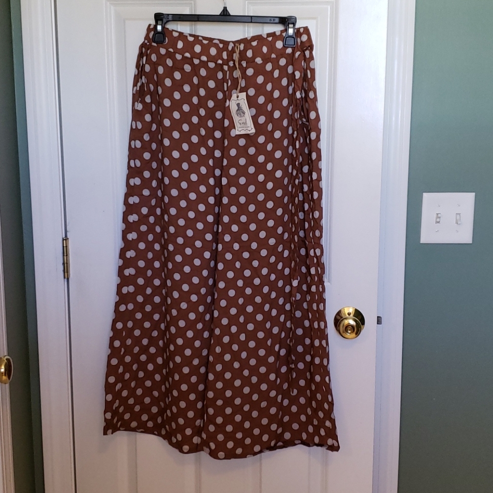 Light weight wide leg crop